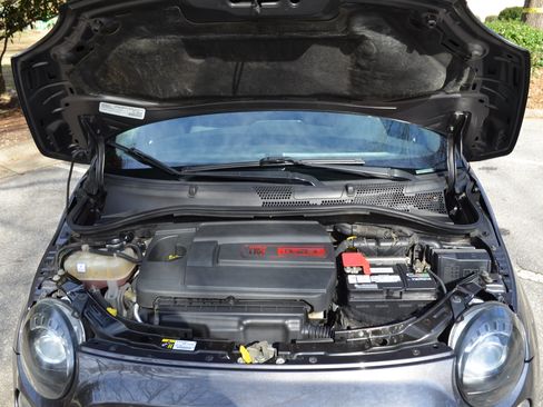 Used 2016 FIAT 500 Pop w/ Italia Package image 11