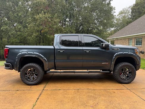 Used 2021 GMC Sierra 1500 AT4 w/ AT4 Premium Package image 5