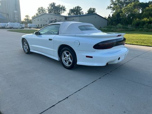 Used 1995 Pontiac Firebird Trans Am RWD image 23