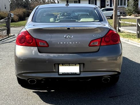 Used 2011 INFINITI G37 x Sedan w/ Premium Pkg image 6