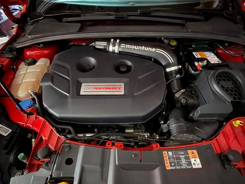 Used 2018 Ford Focus RS image 6