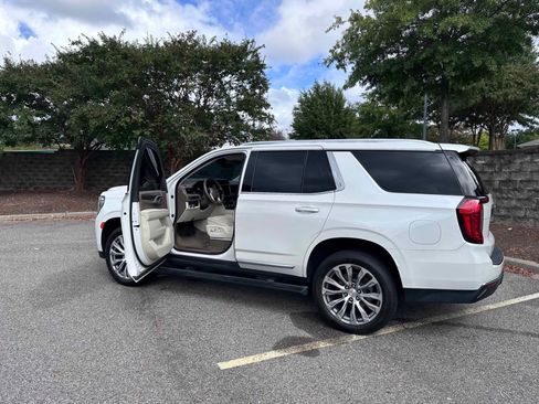 Used 2022 GMC Yukon Denali w/ Denali Ultimate Package image 12