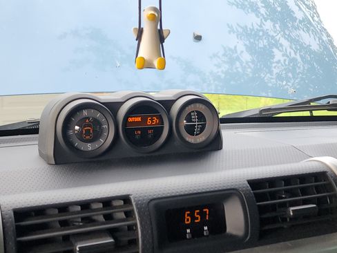 Used 2014 Toyota FJ Cruiser 4WD image 6