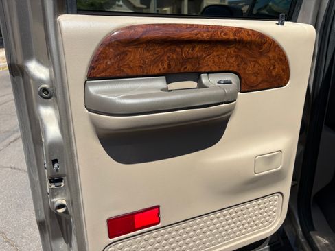 Used 2002 Ford F250 4x4 Crew Cab Super Duty image 12
