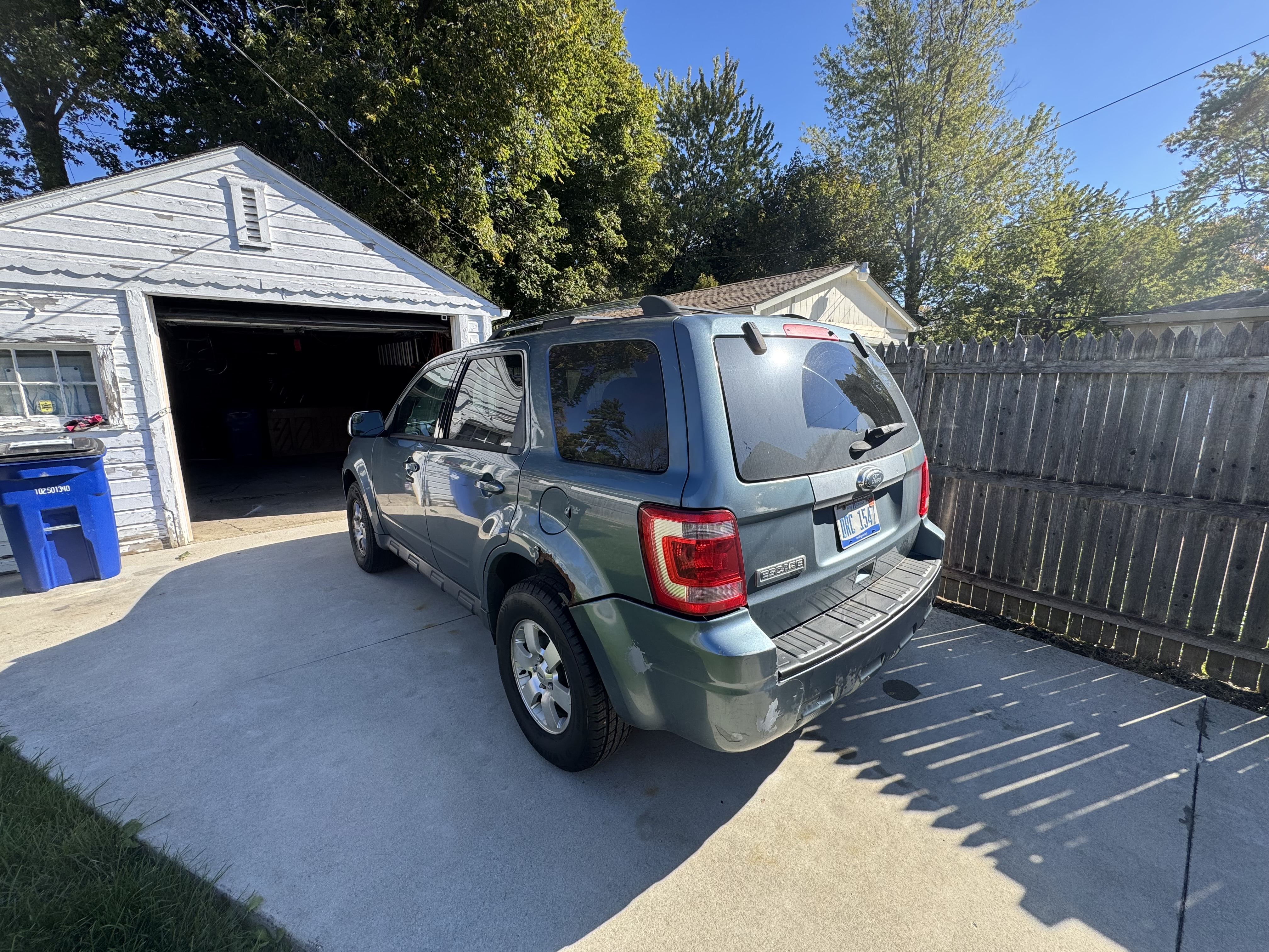 Used 2012 Ford Escape Limited FWD image 5
