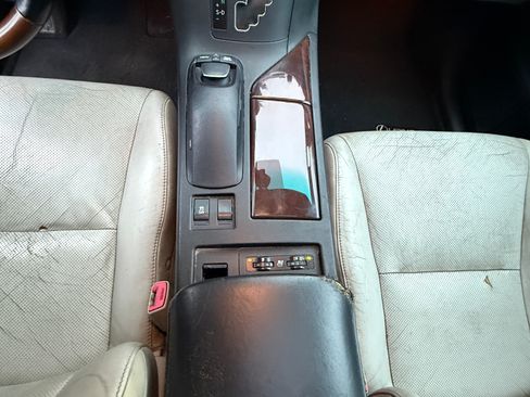 Used 2010 Lexus RX 450h AWD image 26