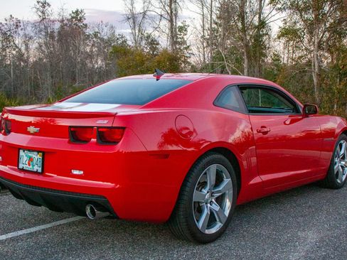 Used 2010 Chevrolet Camaro SS w/ RS Package image 8