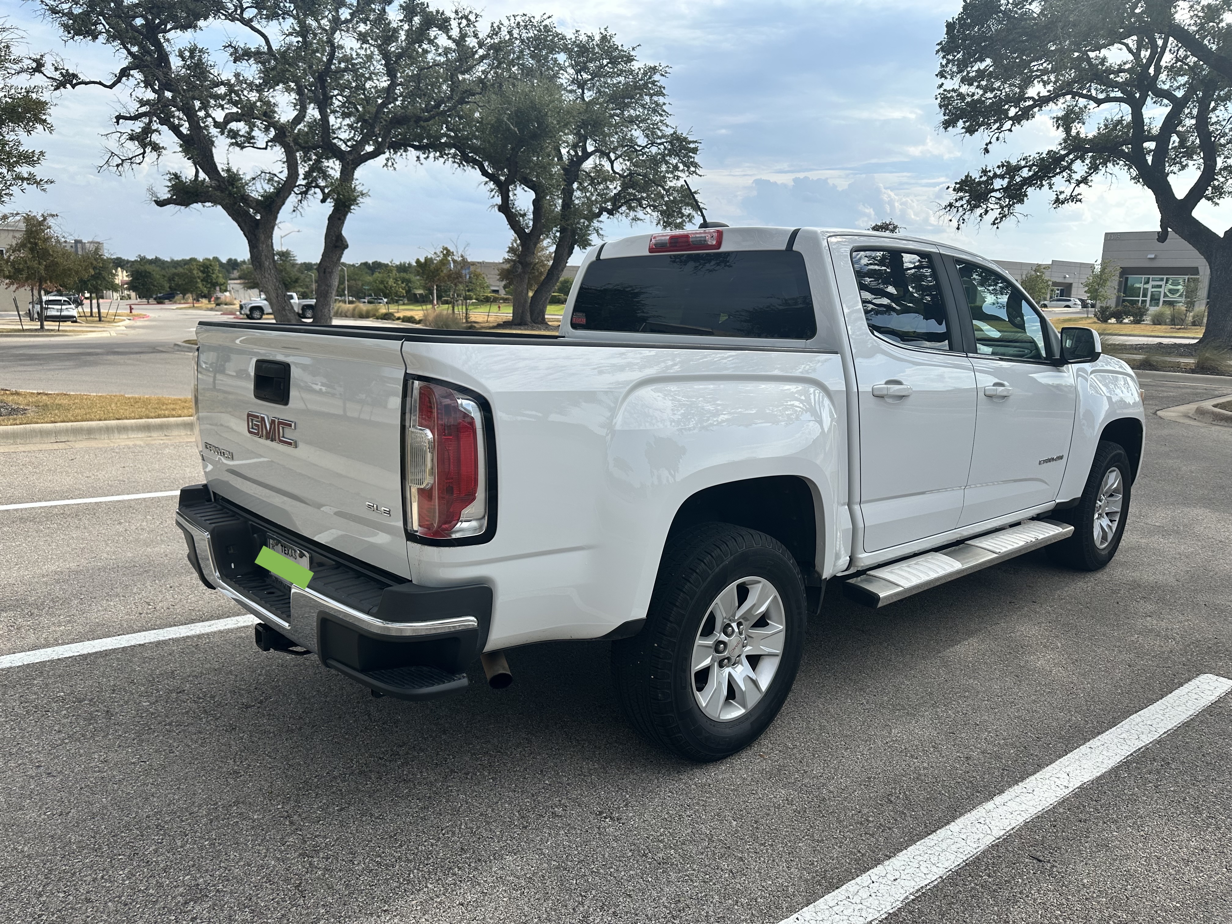 Used 2016 GMC Canyon SLE RWD image 5
