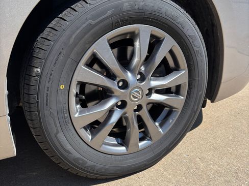 Used 2015 Nissan Altima 2.5 S w/ Power Driver Seat Package image 20