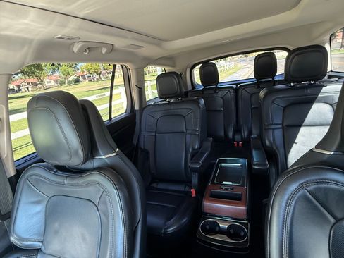 Used 2020 Lincoln Aviator Grand Touring w/ Equipment Group 302A AWD/4WD image 13