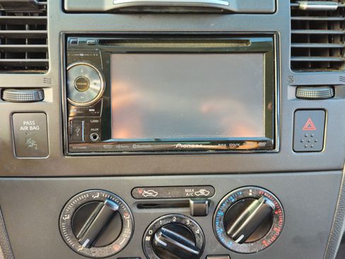 Used 2010 Nissan Versa 1.8 S w/ PWR Plus Pkg image 12