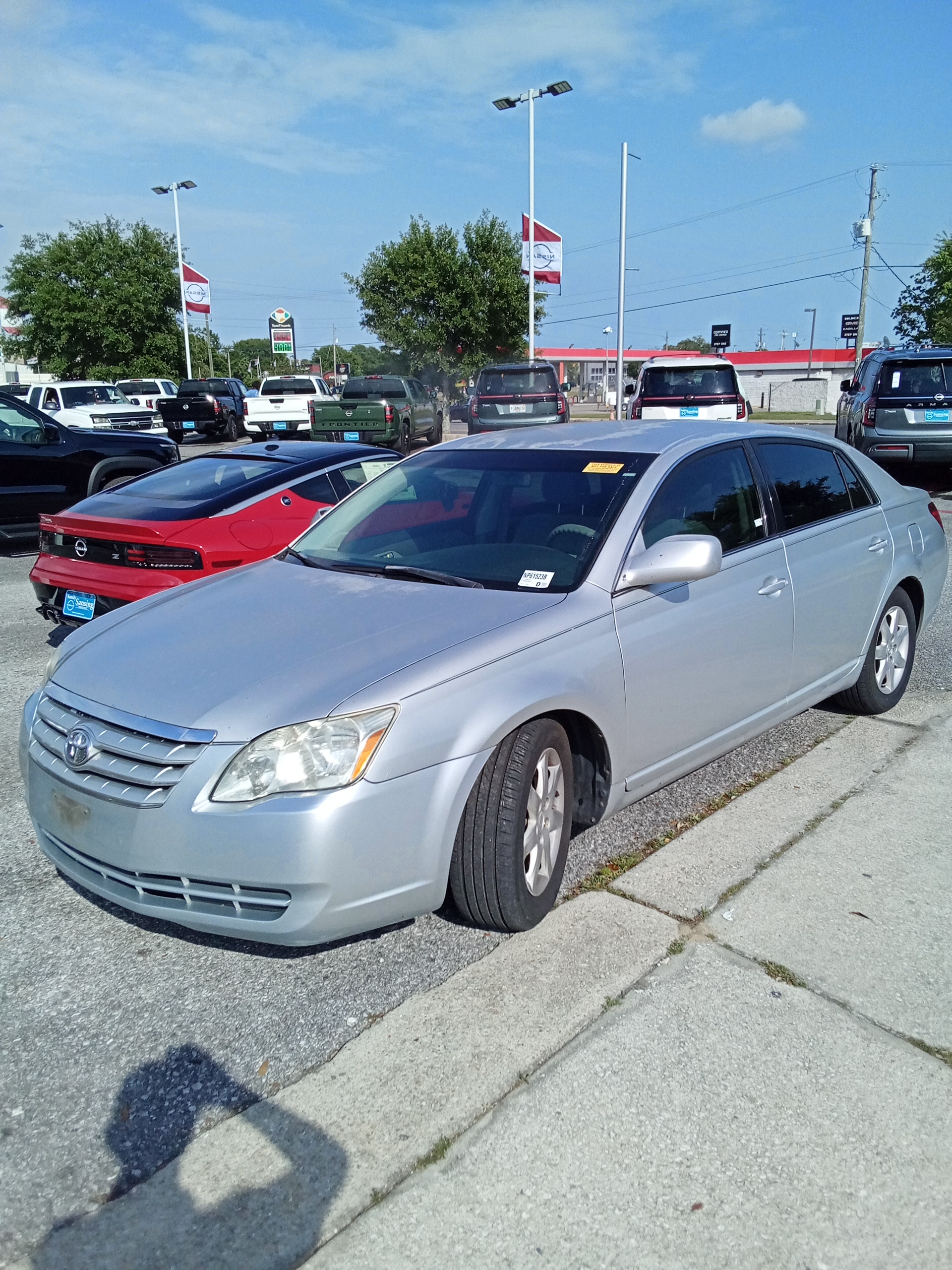 Used 2006 Toyota Avalon XL FWD image 1