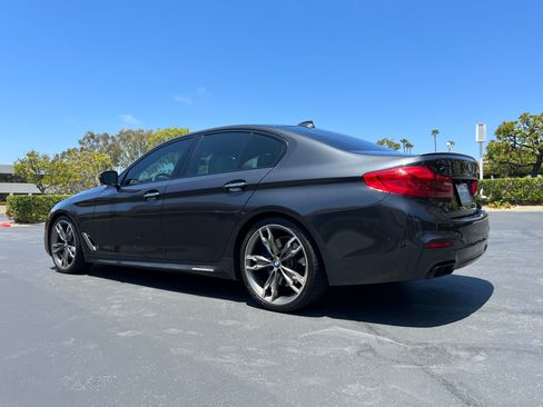 Used 2018 BMW M550i xDrive w/ Driving Assistance Package image 6