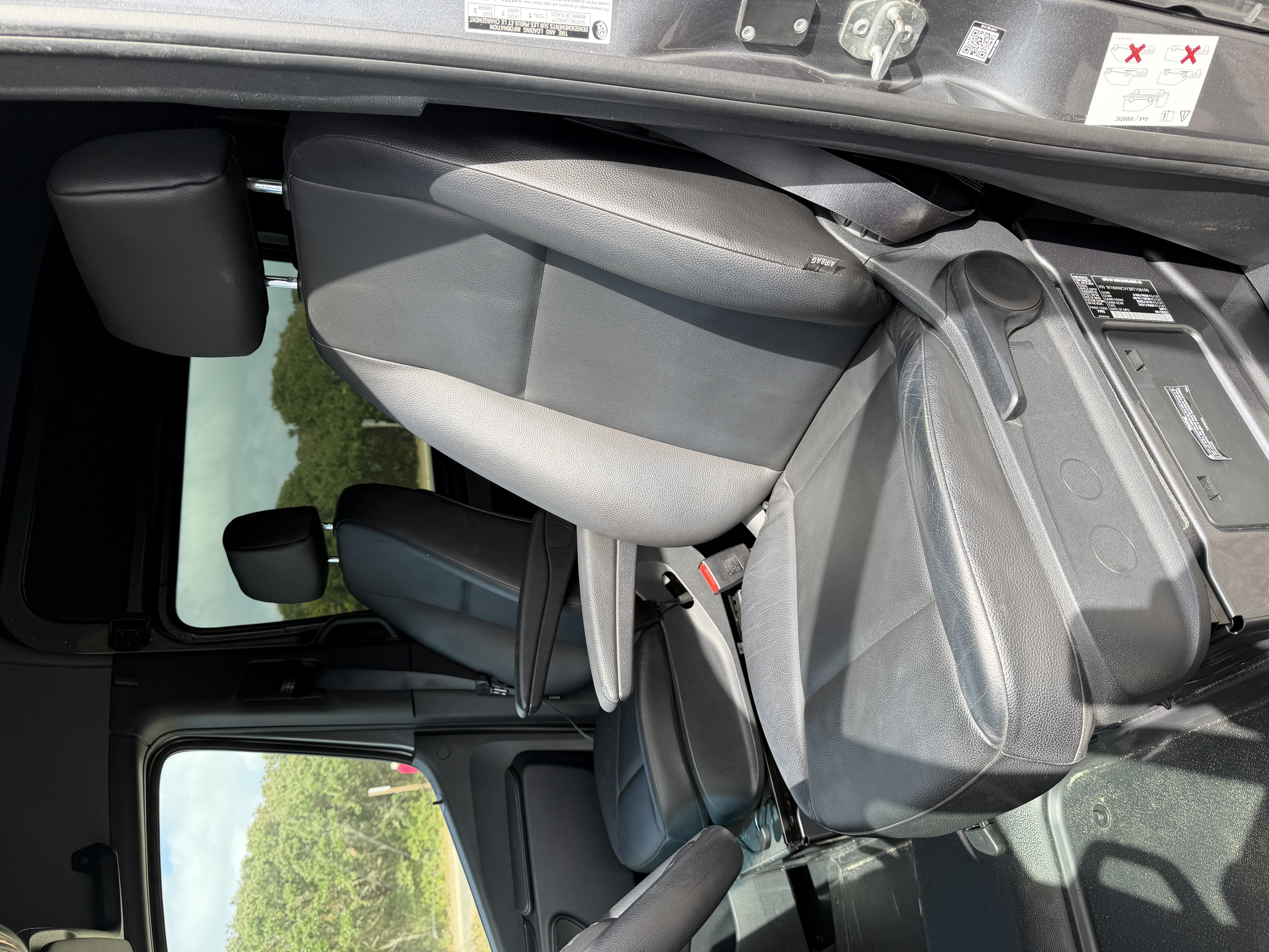 Used 2024 Mercedes-Benz Sprinter 2500 image 15