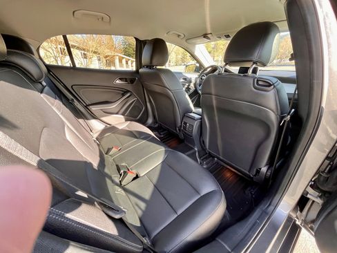 Used 2016 Mercedes-Benz GLA 250 4MATIC image 12