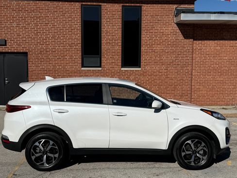 Used 2021 Kia Sportage LX image 5