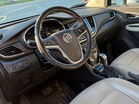 Used 2017 Buick Encore Essence w/ Experience Buick Package FWD image 8