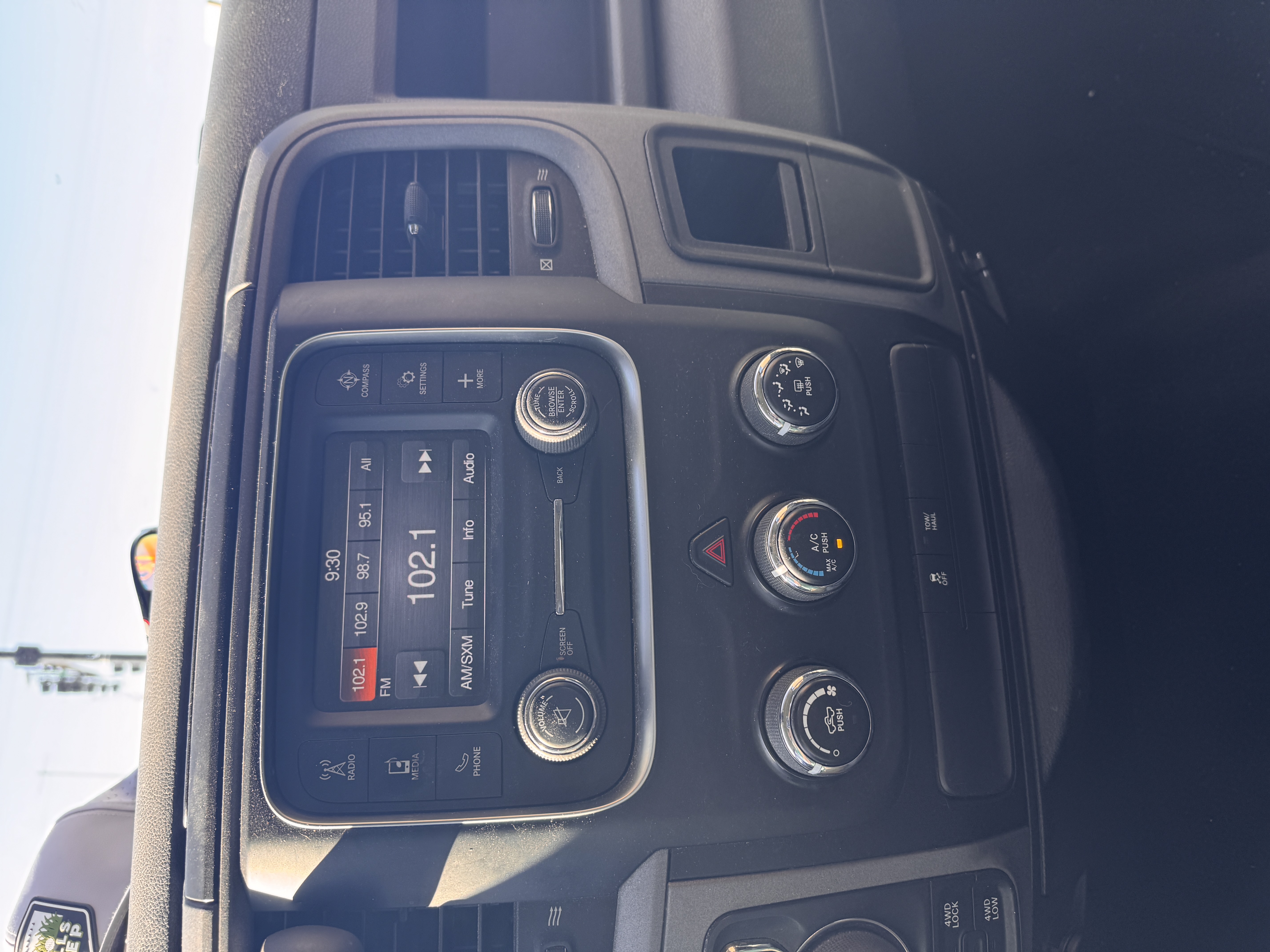 Used 2015 RAM 1500 Express AWD/4WD image 11