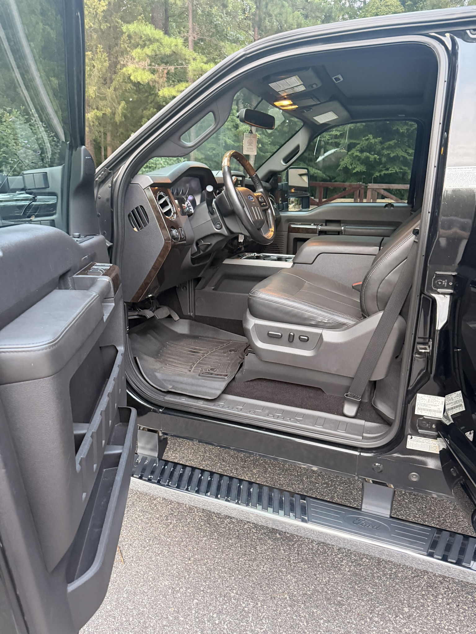 Used 2015 Ford F350 Platinum AWD/4WD image 10