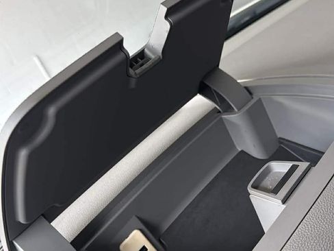 Used 2014 GMC Acadia SLE image 10