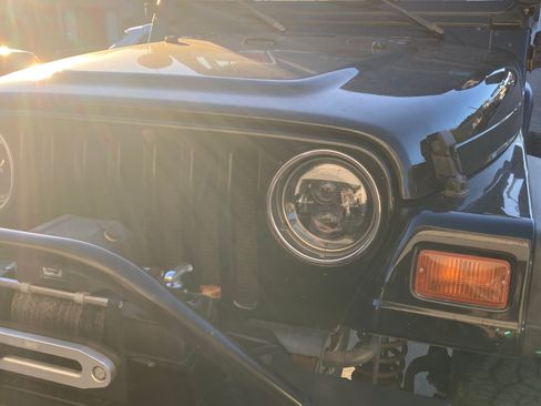 Used 1999 Jeep Wrangler Sport AWD/4WD image 12