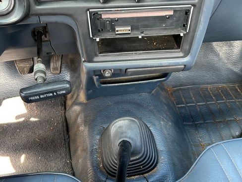 Used 1994 Toyota Pickup 2WD Regular Cab w/ All Weather Guard Pkg image 11