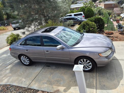 Used 2006 Hyundai Azera Limited image 1