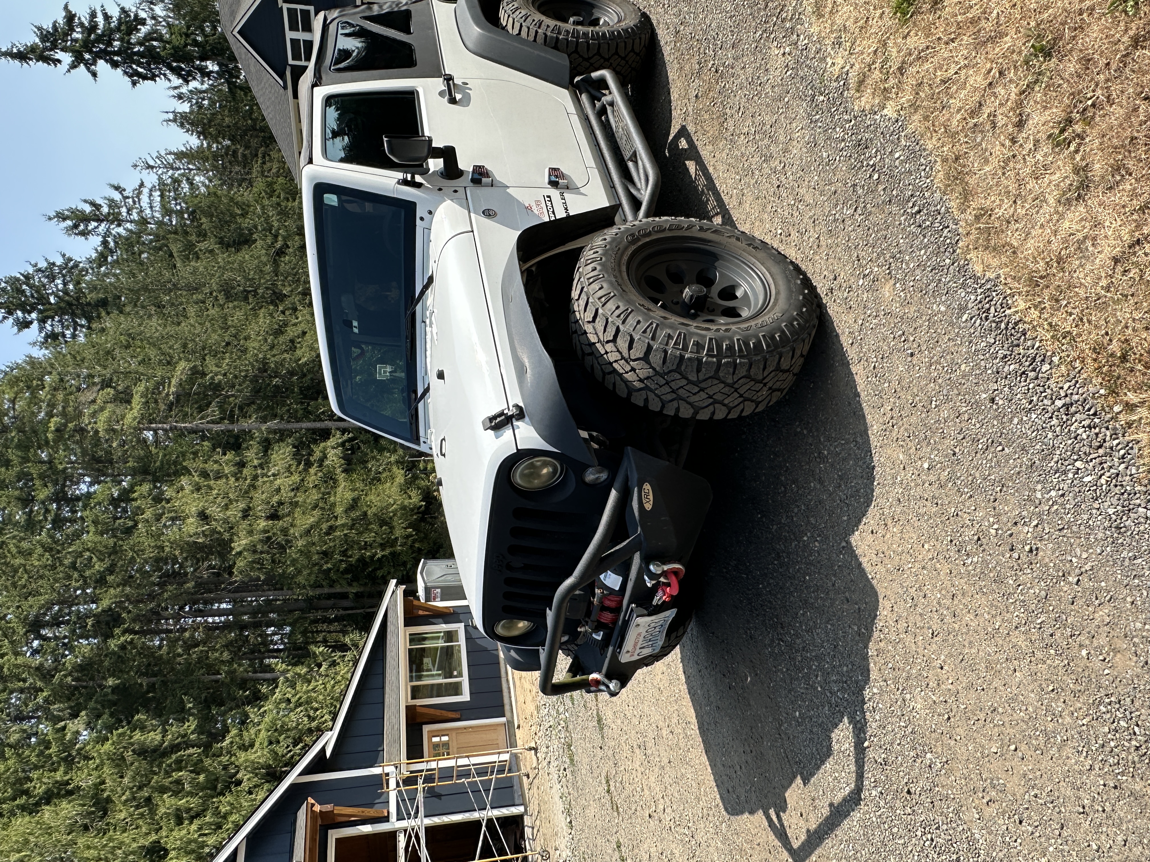 Used 2017 Jeep Wrangler Sport AWD/4WD image 2