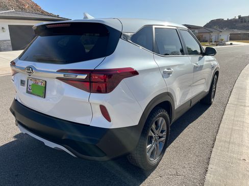 Used 2021 Kia Seltos LX image 6