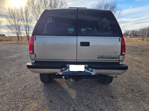 Used 1999 Chevrolet Tahoe 4WD 2-Door w/ Preferred Equipment Group image 5