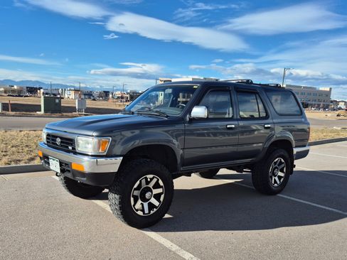 Used 1995 Toyota 4Runner SR5 image 2