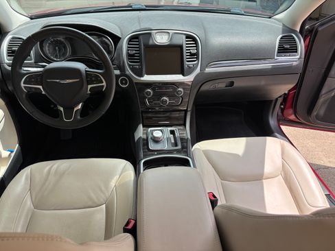 Used 2015 Chrysler 300 Limited w/ Driver Convenience Group RWD image 9