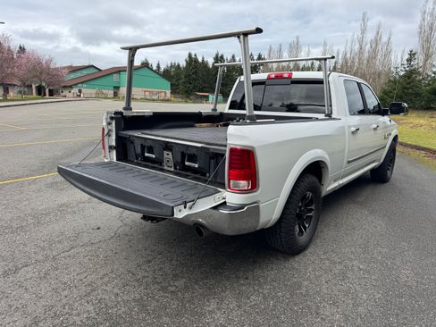 Used 2016 RAM 1500 Laramie w/ Convenience Group image 13