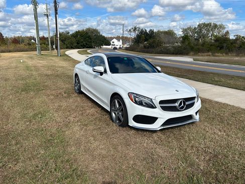 Used 2017 Mercedes-Benz C 300 4MATIC Coupe image 4