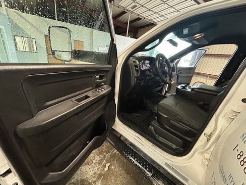 Used 2022 RAM 5500 Tradesman w/ Chrome Appearance Group image 6