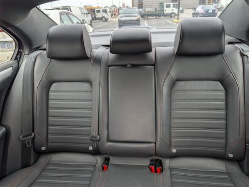 Used 2013 Volkswagen Jetta GLI Autobahn image 27