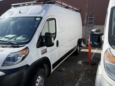 Used 2021 RAM ProMaster 2500 w/ Convenience Group image 2
