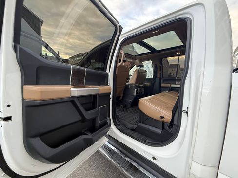 Used 2022 Ford F250 Lariat w/ Lariat Ultimate Package image 15