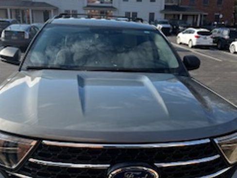 Used 2020 Ford Explorer XLT w/ Equipment Group 202A image 1