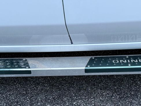 Used 2020 Chevrolet Silverado 2500 LT w/ Snow Plow Prep/Camper Package image 10