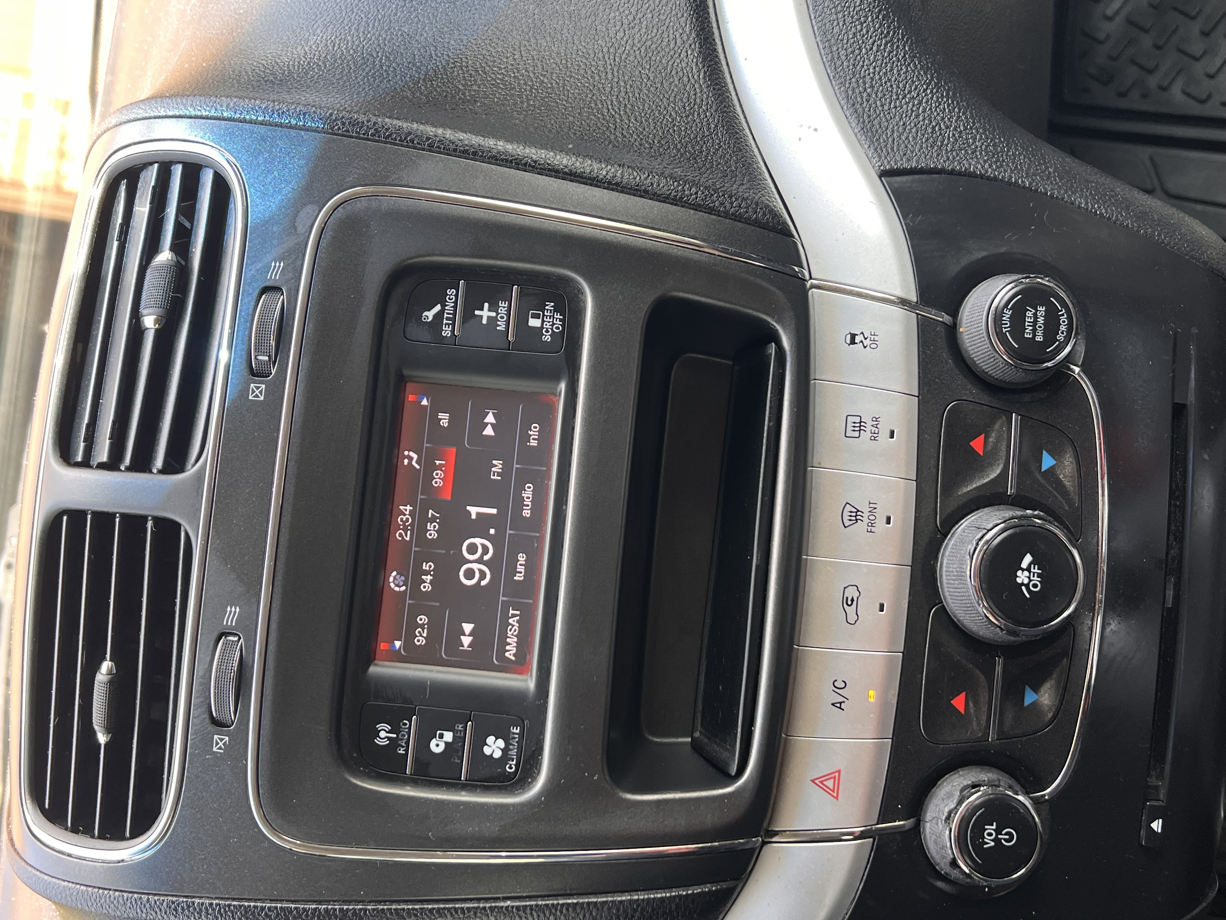 Used 2014 Dodge Journey American Value Package FWD image 11