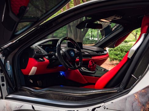 Used 2019 BMW i8 Coupe image 8