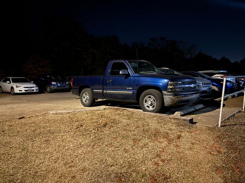 Used 1999 Chevrolet Silverado 1500 LS w/ Firm Ride Suspension Pkg image 1