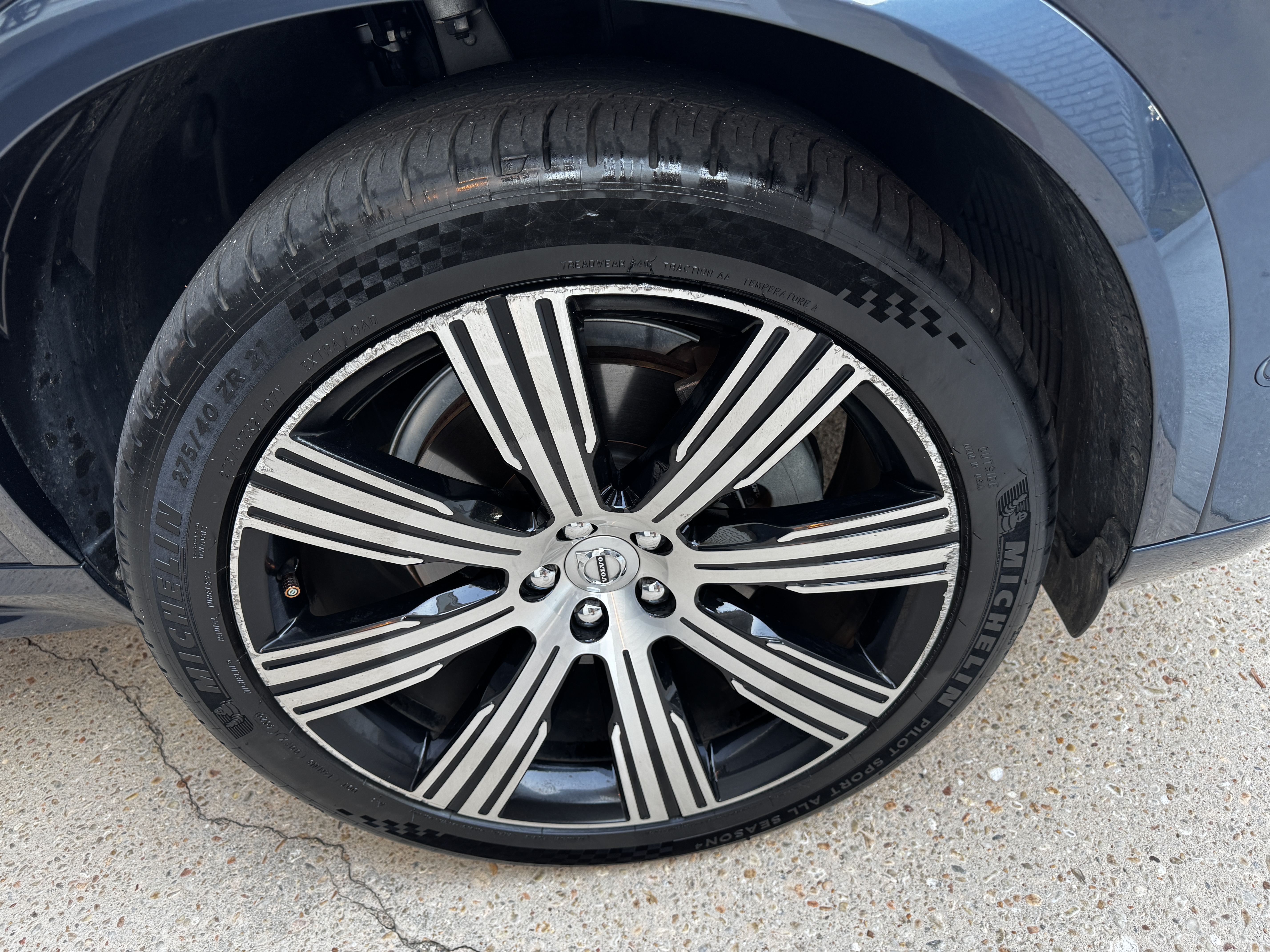 Used 2023 Volvo XC90 B6 Ultimate w/ Lounge Package AWD/4WD image 17