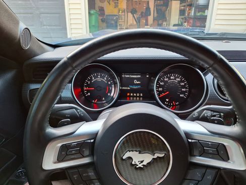 Used 2018 Ford Mustang Coupe w/ Ecoboost Performance Package image 10