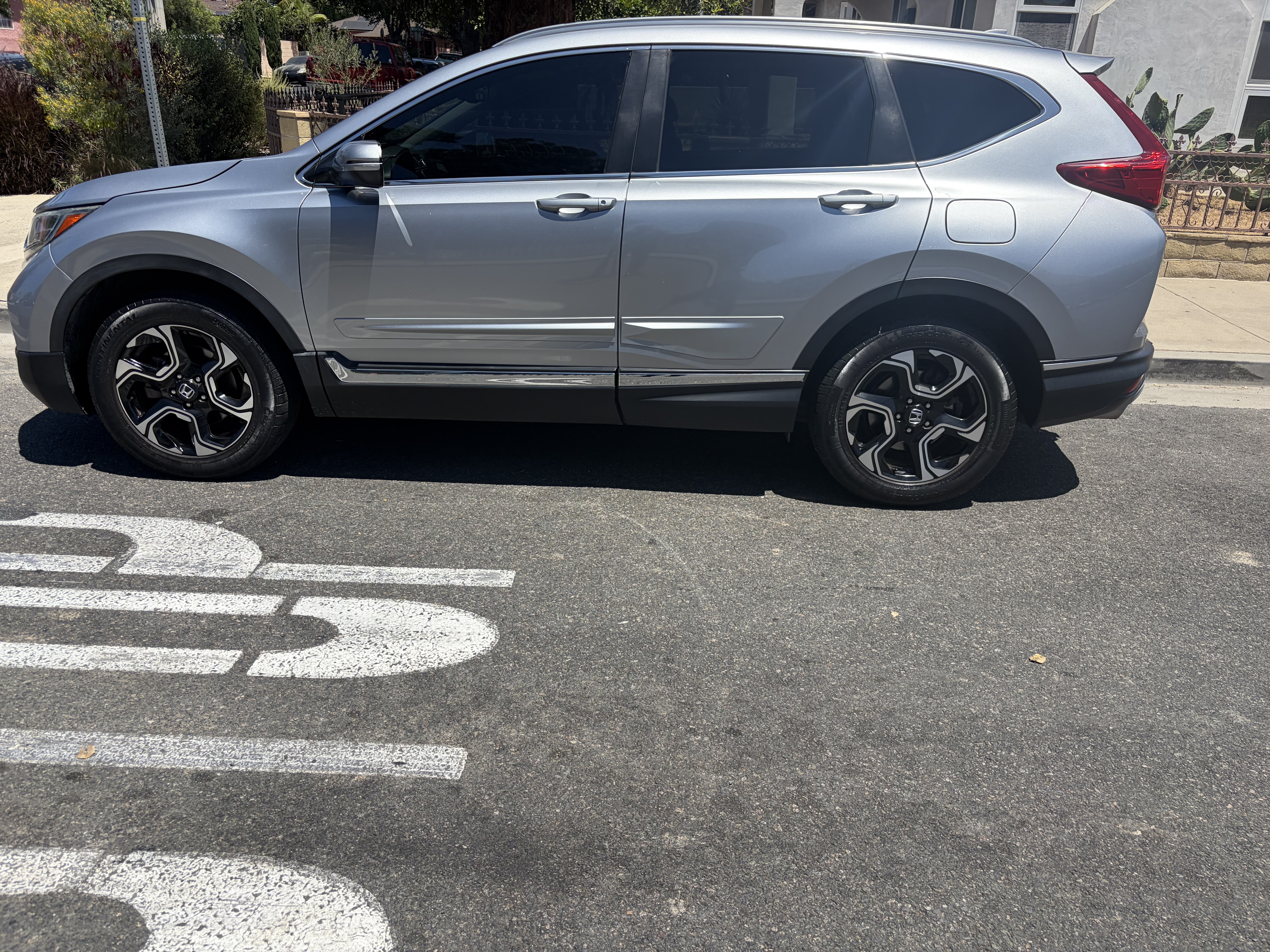 Used 2017 Honda CR-V Touring image 9