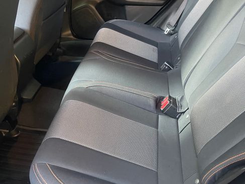 Used 2018 Subaru Crosstrek 2.0i Premium AWD/4WD image 5