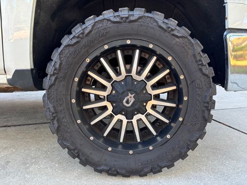 Used 2014 Chevrolet Silverado 1500 LT image 12