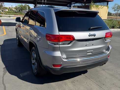 Used 2016 Jeep Grand Cherokee Limited RWD image 5