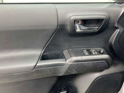 Used 2021 Toyota Tacoma TRD Sport w/ TRD Premium Sport Package image 21